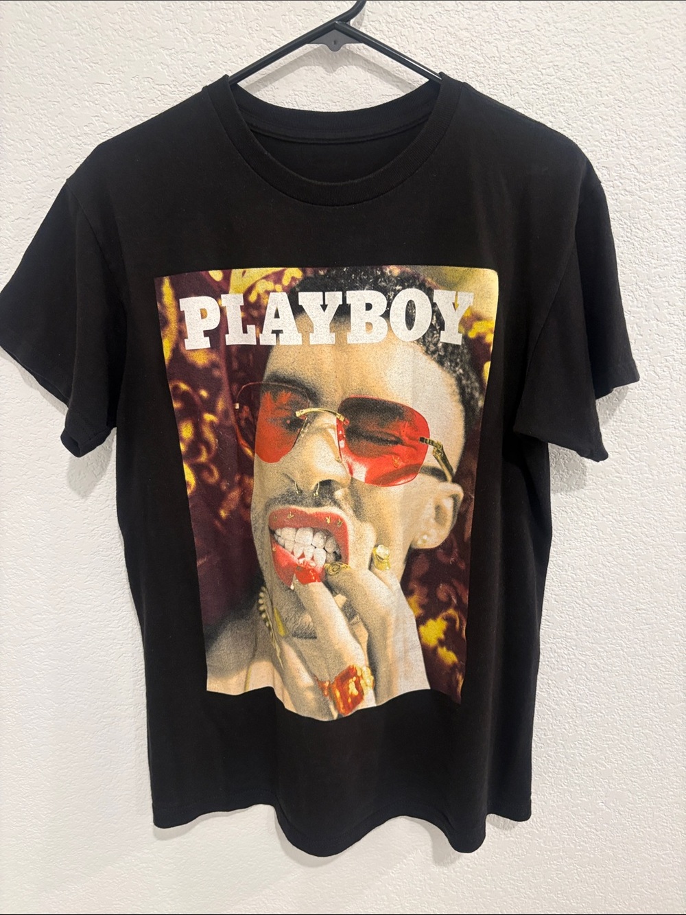 PLAYBOY Black Tee with Red-Accented Graphic